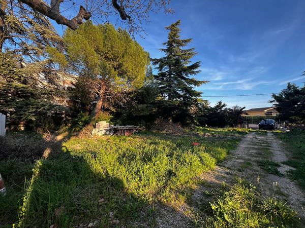 A VENDRE CAVAILLON TERRAIN Constructible 475 m²