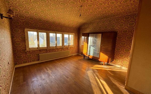 Maison à vendre    6 pièces • 121 m2 Conches-en-Ouche