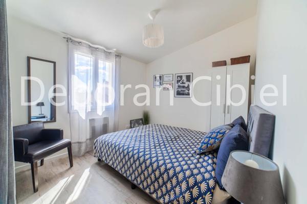 Maison cinq pièces  avec jardinet