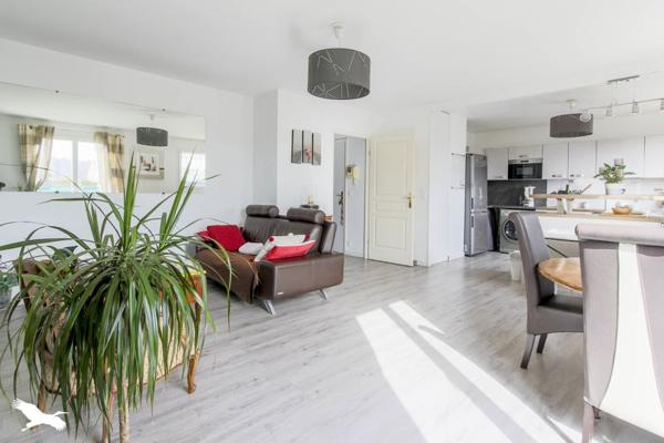 Appartement à vendre |                                       Poissy |                                        3 pièces  |  67,3 m²