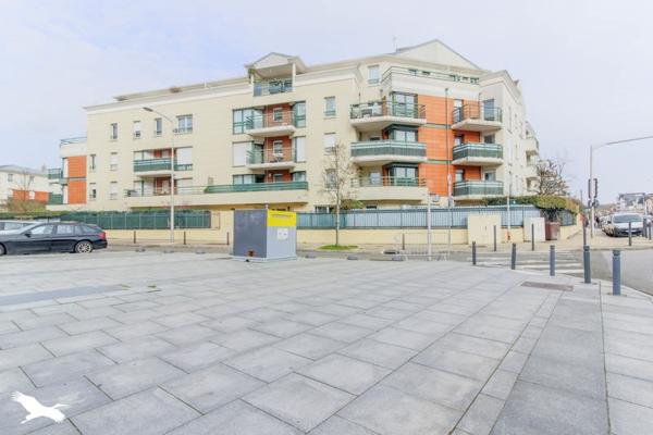 Appartement à vendre |                                       Poissy |                                        3 pièces  |  67,3 m²