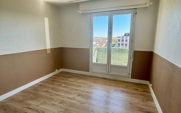 Appartement à vendre    3 pièces • 64,96 m2 Saint-Maur-des-Fossés