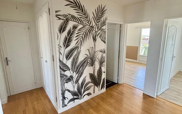 Appartement à vendre    3 pièces • 64,96 m2 Saint-Maur-des-Fossés
