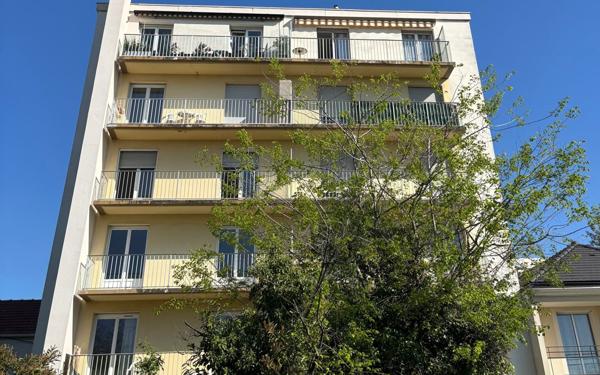 Appartement à vendre    3 pièces • 64,96 m2 Saint-Maur-des-Fossés