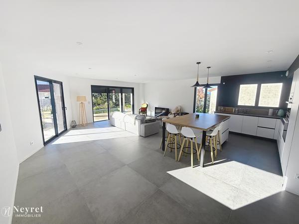 Maison neuve – 132 m² habitables + garage – Terrain 400 m² – 4 chambres – Piscine