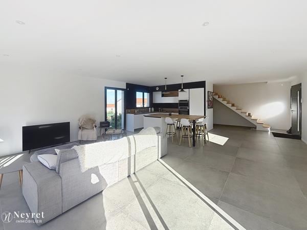 Maison neuve – 132 m² habitables + garage – Terrain 400 m² – 4 chambres – Piscine