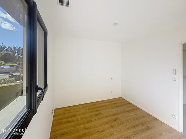 Maison neuve – 132 m² habitables + garage – Terrain 400 m² – 4 chambres – Piscine