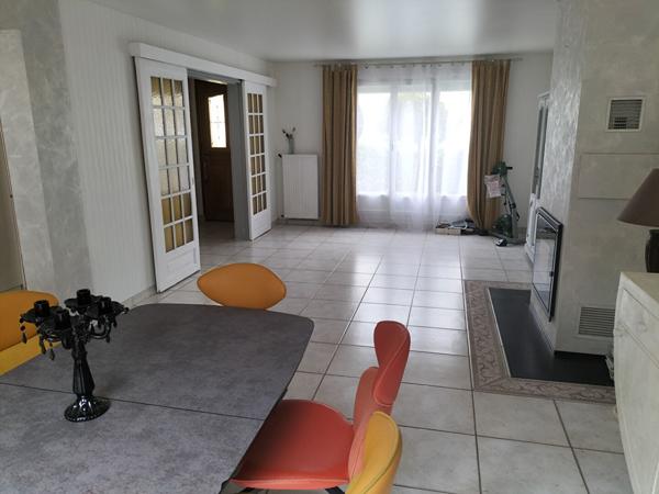 Maison Cergy 5 pièces terrain et garage.