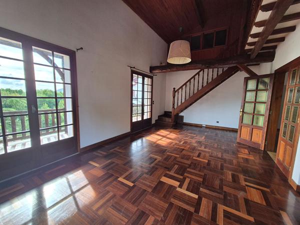 Hendaye appartement T5 de 124m² + combles
