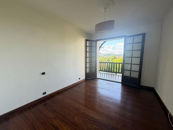 Hendaye appartement T5 de 124m² + combles
