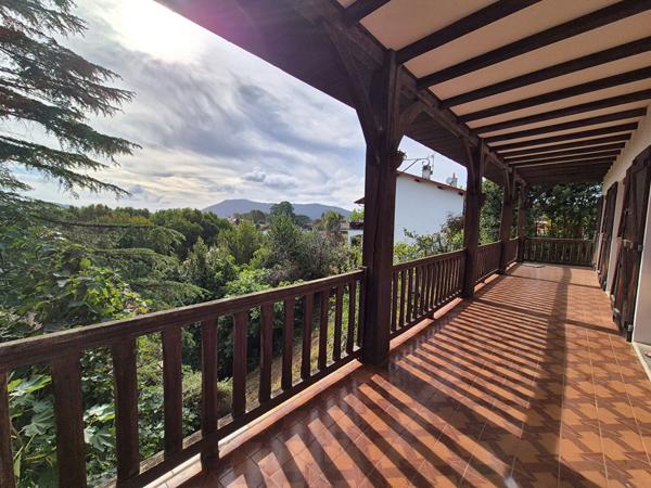 Hendaye appartement T5 de 124m² + combles