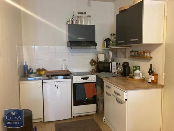 Appartement à louer 1 pièce 64m²