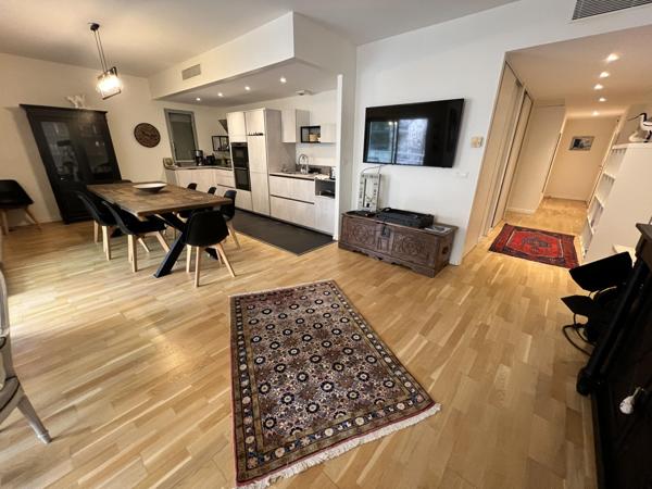 Transaction immobilière  RARE – La Rochelle - T4 de 100 m² - Avec terrasse et garage