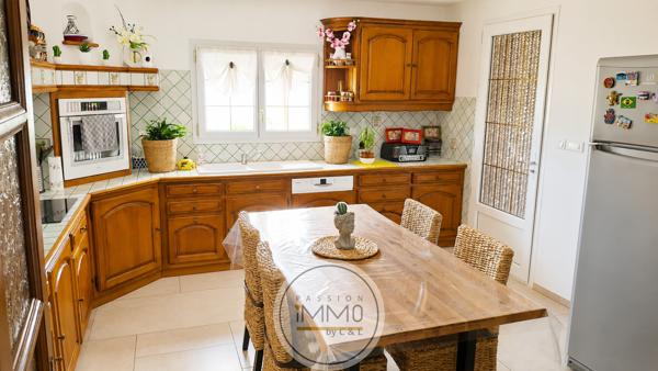 Villa 5 pièce(s) 4 chambre(s) 150 m²