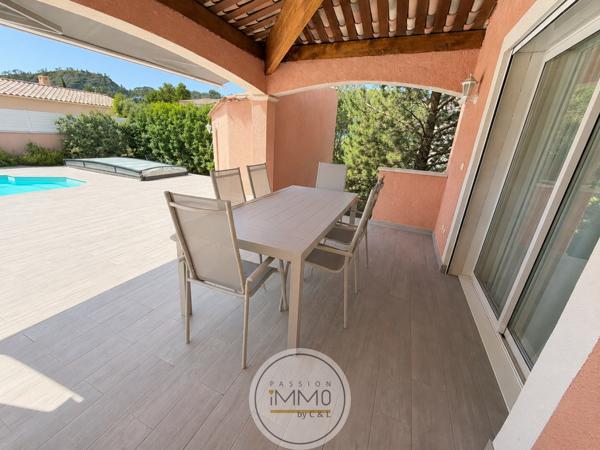 Villa 5 pièce(s) 4 chambre(s) 150 m²
