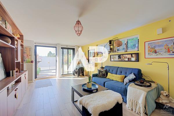 Maison Rueil Malmaison 5 pièce(s) 105m² 745 000 € **  - Référence  20037