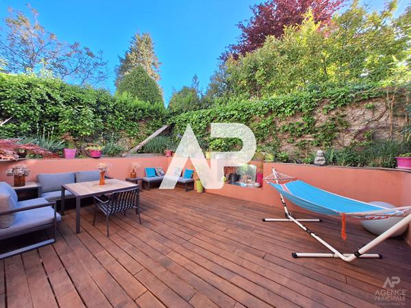 Maison Rueil Malmaison 5 pièce(s) 105m² 745 000 € **  - Référence  20037