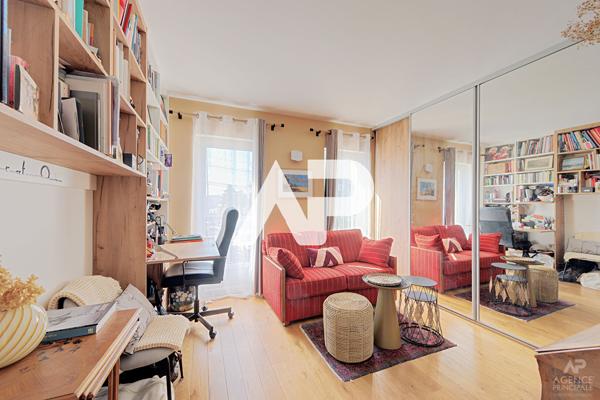 Maison Rueil Malmaison 5 pièce(s) 105m² 745 000 € **  - Référence  20037