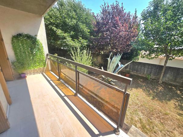 MARIGNANE – Studio rénové avec jardin, balcon et sous-sol de 32,70 m² offrant un fort potentiel !
