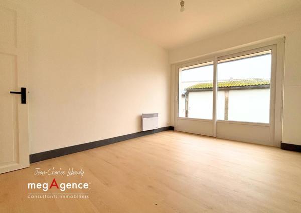 Appartement à DONVILLE-LES-BAINS, 50350 - 2 pièces 44m²
