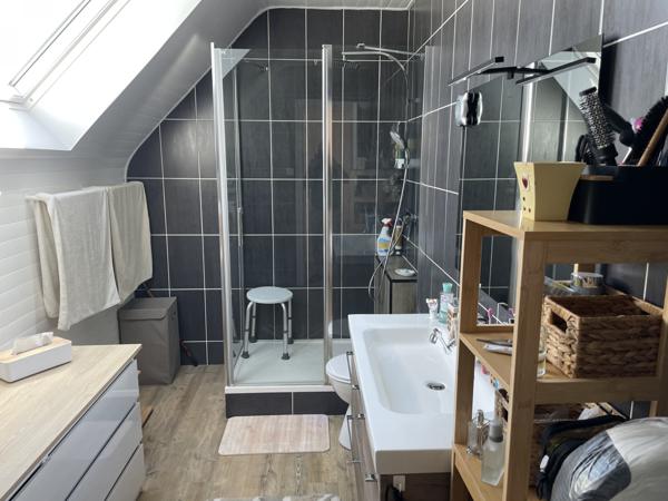 Quimper (29000) Maison rénovée avec goût – Quimper, secteur Corniguel