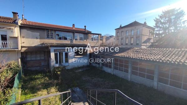 Immeuble à PAMIERS, 09100 - 300m²
