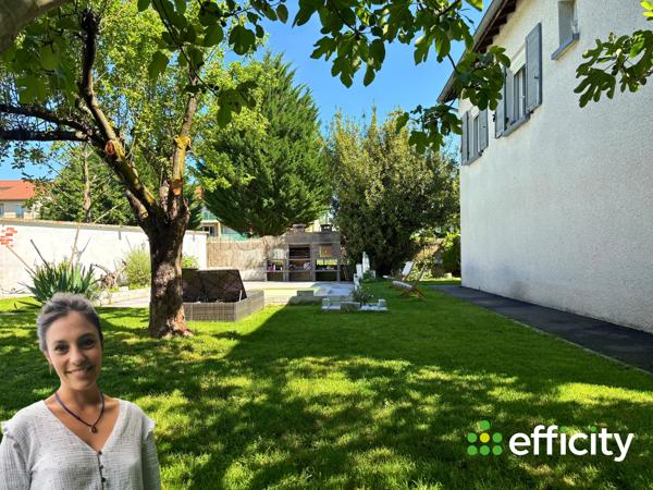 Maison
         6 pièces
        - 124 m² Exclusivité 265 000 € *