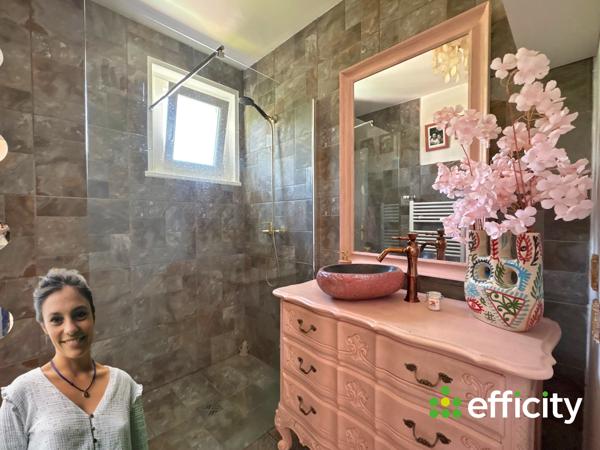 Maison
         6 pièces
        - 124 m² Exclusivité 265 000 € *