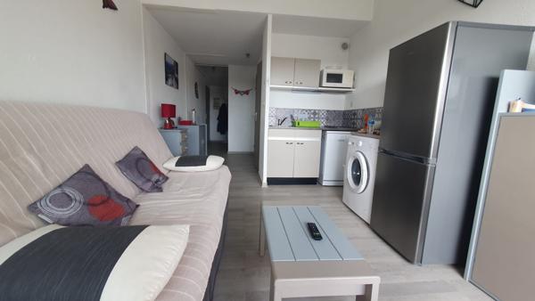 Lumineux 2 pièces avec balcon et parking