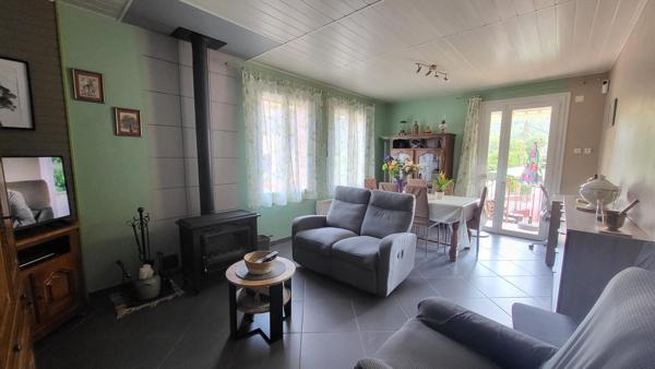 Maison avec jardin et garage