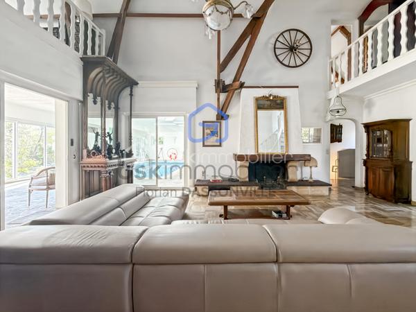 Maison de 284 m²