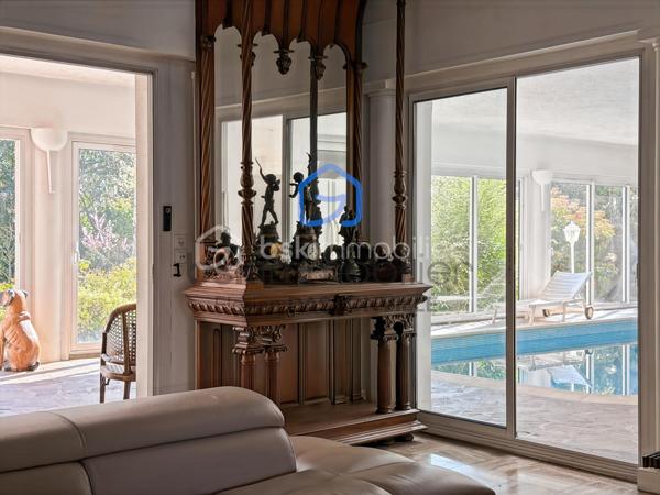 Maison de 284 m²