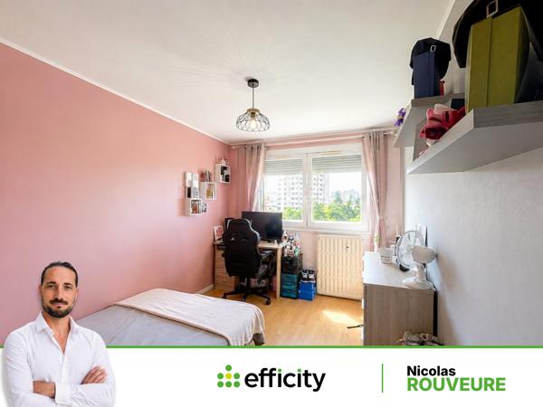 Appartement
         4 pièces
        - 78 m² Exclusivité 190 000 € *