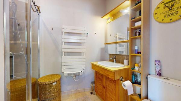 Appartement
         5 pièces
        - 132 m² 349 000 € *