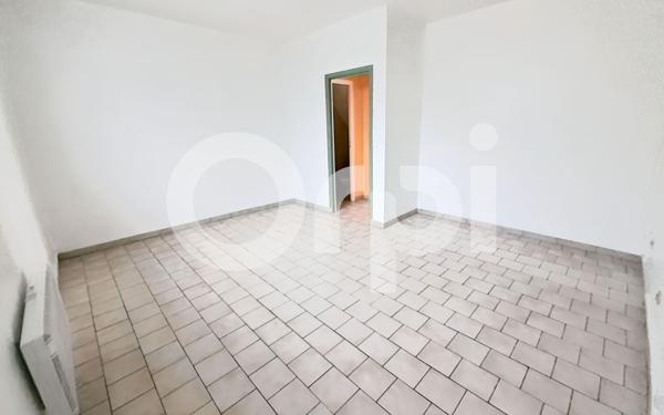 Maison à louer    2 pièces •  Crépy-en-Valois