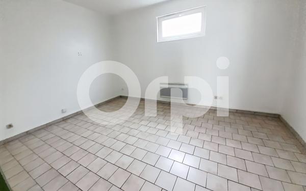 Maison à louer    2 pièces •  Crépy-en-Valois