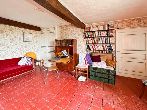 Maison à vendre 5 pièces proche de LA CLAYETTE (71) - 165 m² - 4 chambres - dépendances - terrain de 1087 m²