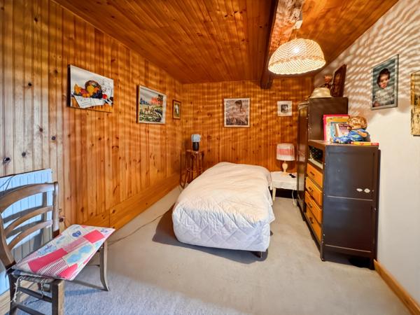 Maison à vendre 5 pièces proche de LA CLAYETTE (71) - 165 m² - 4 chambres - dépendances - terrain de 1087 m²