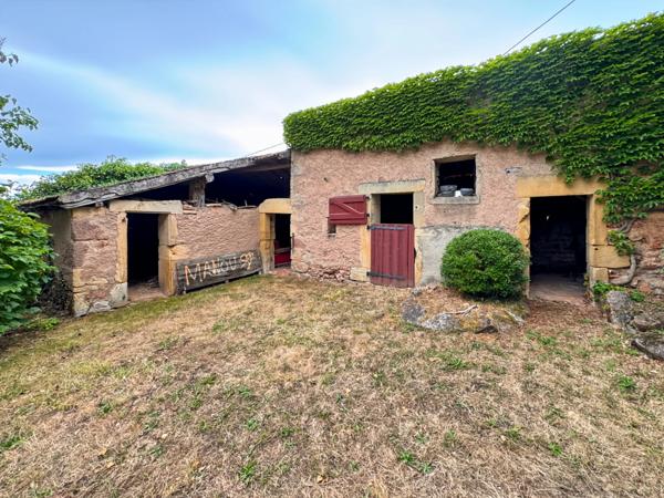 Maison à vendre 5 pièces proche de LA CLAYETTE (71) - 165 m² - 4 chambres - dépendances - terrain de 1087 m²