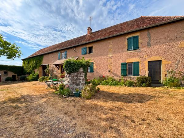 Maison à vendre 5 pièces proche de LA CLAYETTE (71) - 165 m² - 4 chambres - dépendances - terrain de 1087 m²