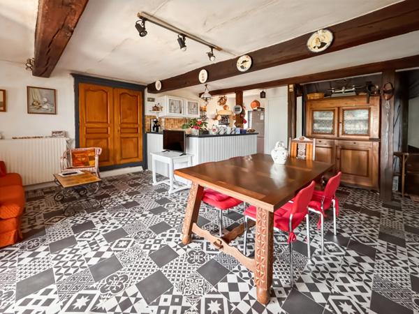 Maison à vendre 5 pièces proche de LA CLAYETTE (71) - 165 m² - 4 chambres - dépendances - terrain de 1087 m²