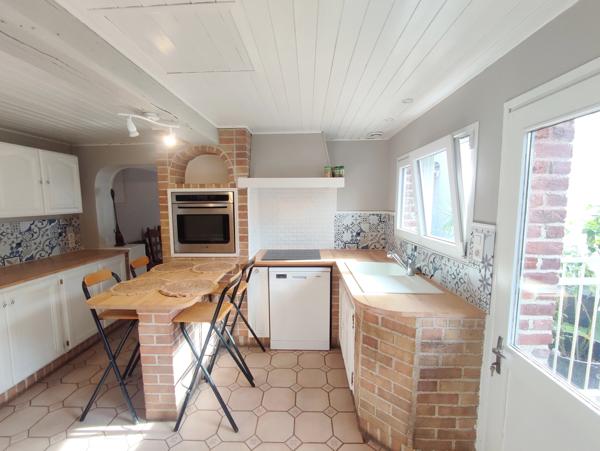 Camphin-en-Carembault (59133) ANCIENNE FERME RENOVEE 3 CHAMBRES JARDIN DEPENDANCES