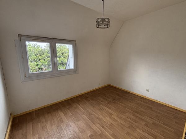 Maison
         4 pièces
        - 98 m²