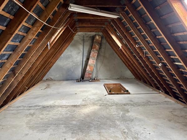 Maison
         4 pièces
        - 98 m²
