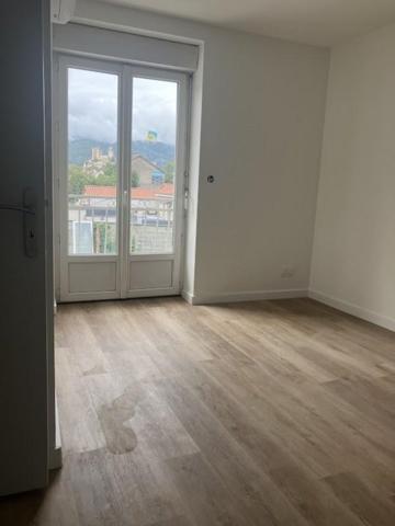 Vente / Maison T3 à Foix (09000)