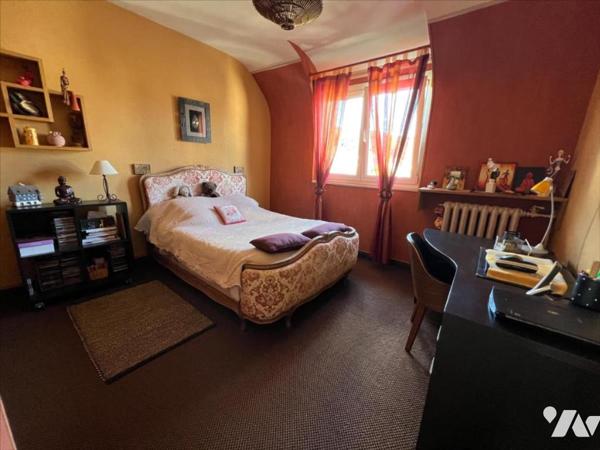 MAISON BOURGEOISE 8 PIECES 190m²