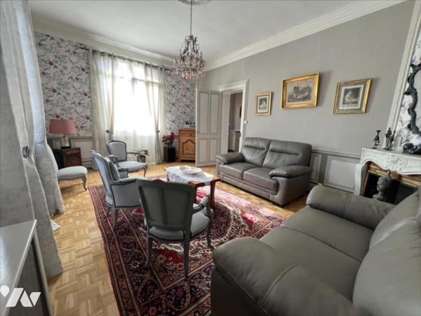 MAISON BOURGEOISE 8 PIECES 190m²