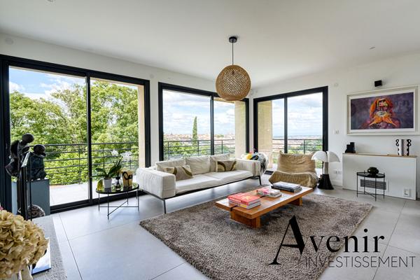 Propriété Lyon 7 pièce(s) 280.5 m2 + dépendance 64 m2 Lyon