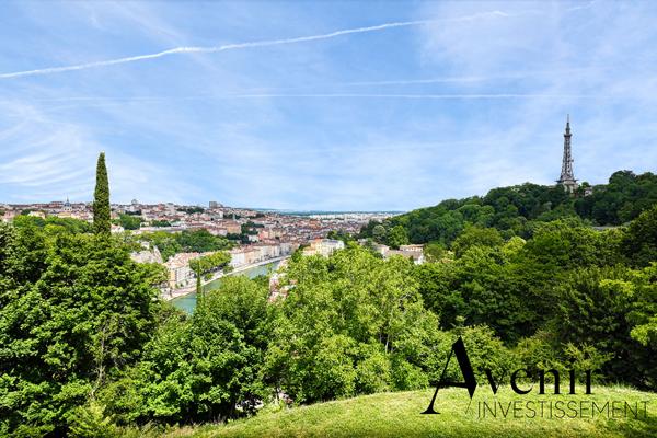 Propriété Lyon 7 pièce(s) 280.5 m2 + dépendance 64 m2 Lyon