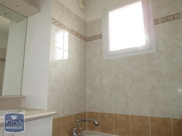 Appartement à louer 3 pièces 60.07m² Carcassonne (11000)